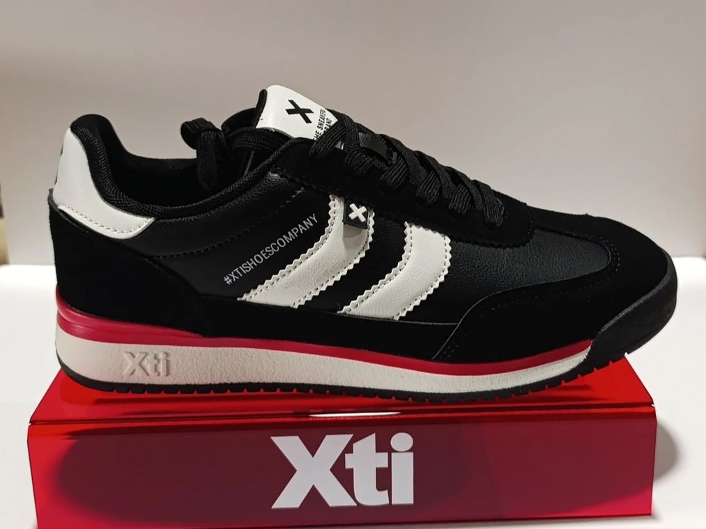 Sneaker caballero de XTI 144582