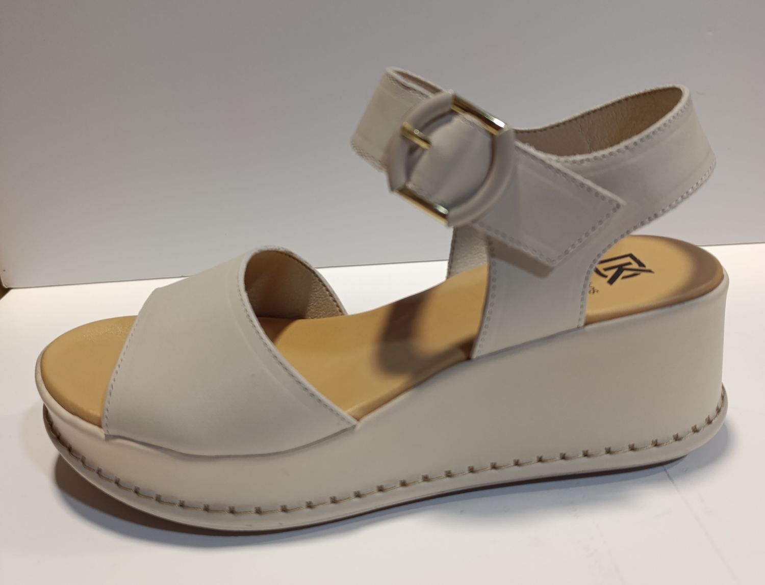 Sandalia cuña Sra FLUCHOS D9649-TI