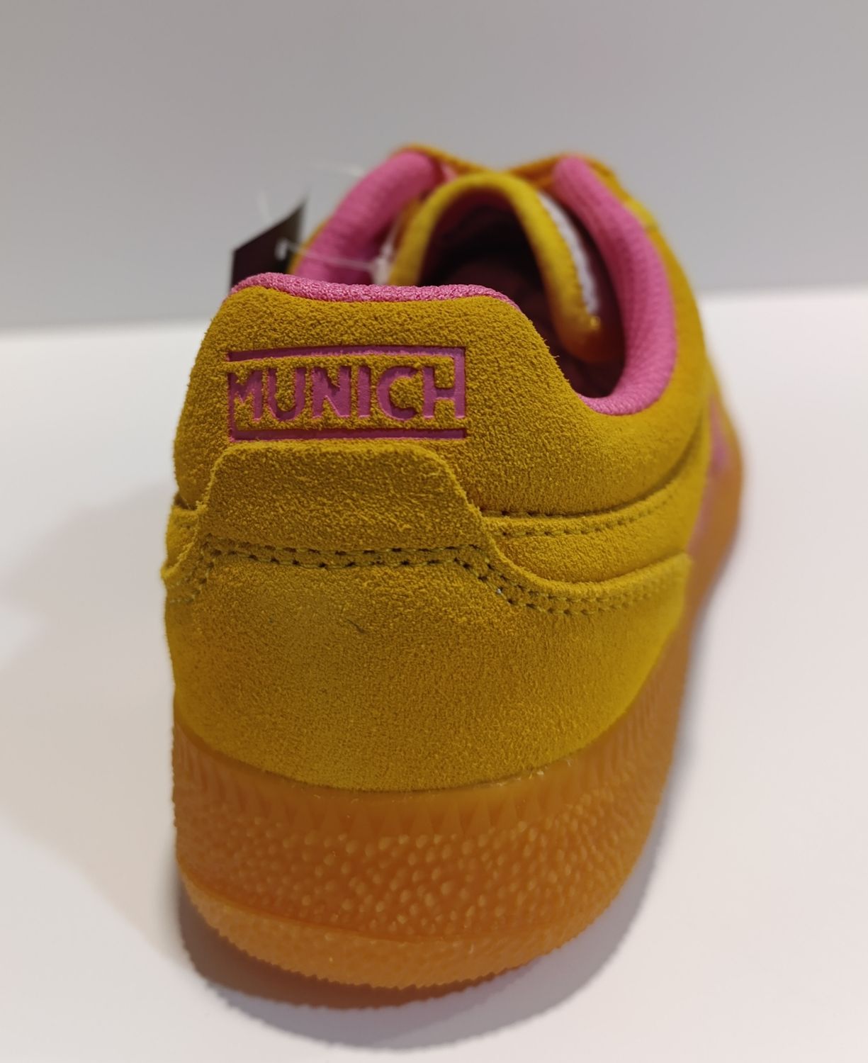 Sneaker Sra MUNICH RUMBA mostaza