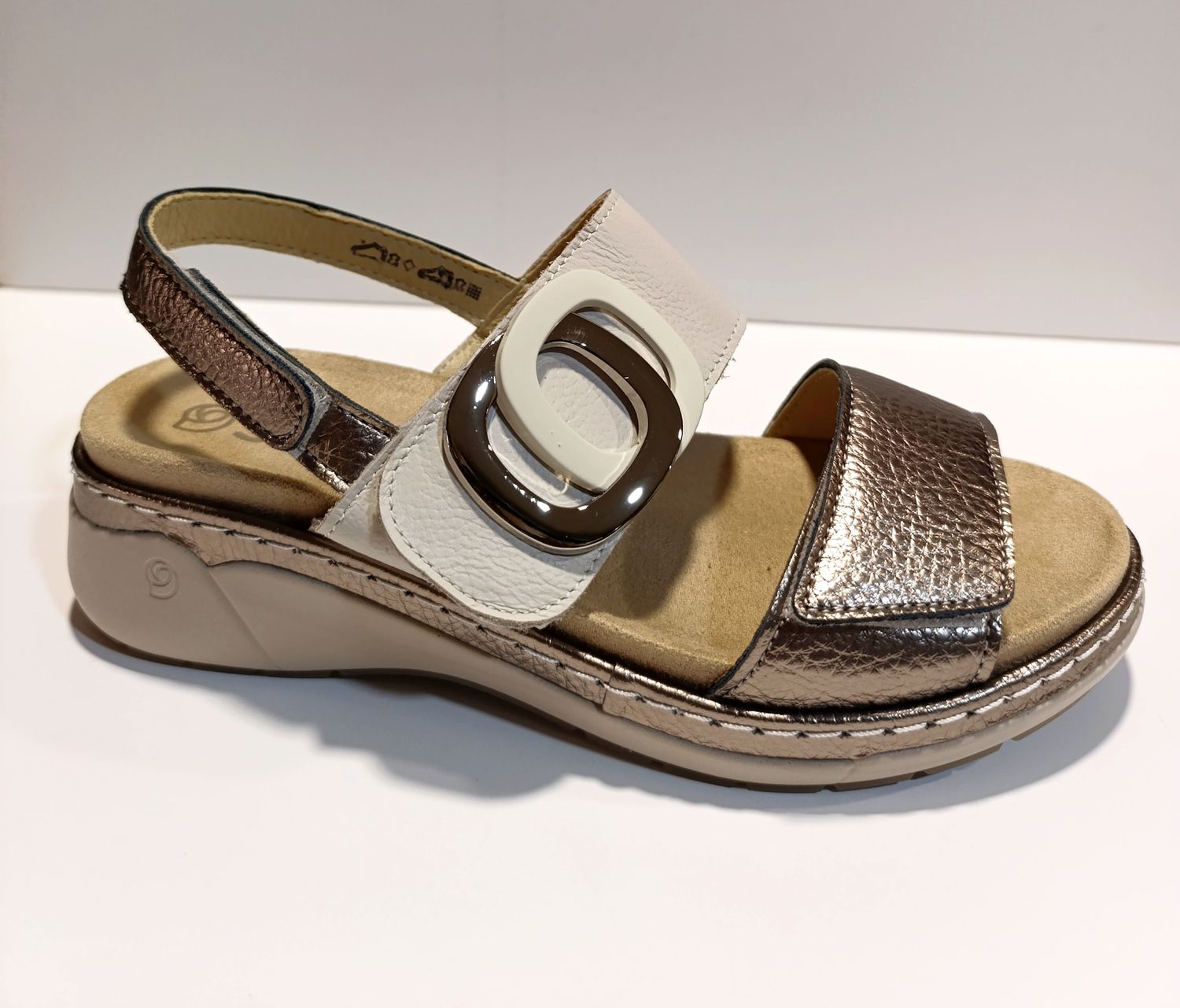 Sandalia cuña Sra LEYLAND 3323