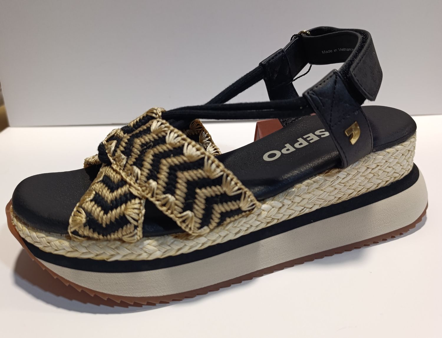 Sandalia cuña GIOSEPPO UGUNJA