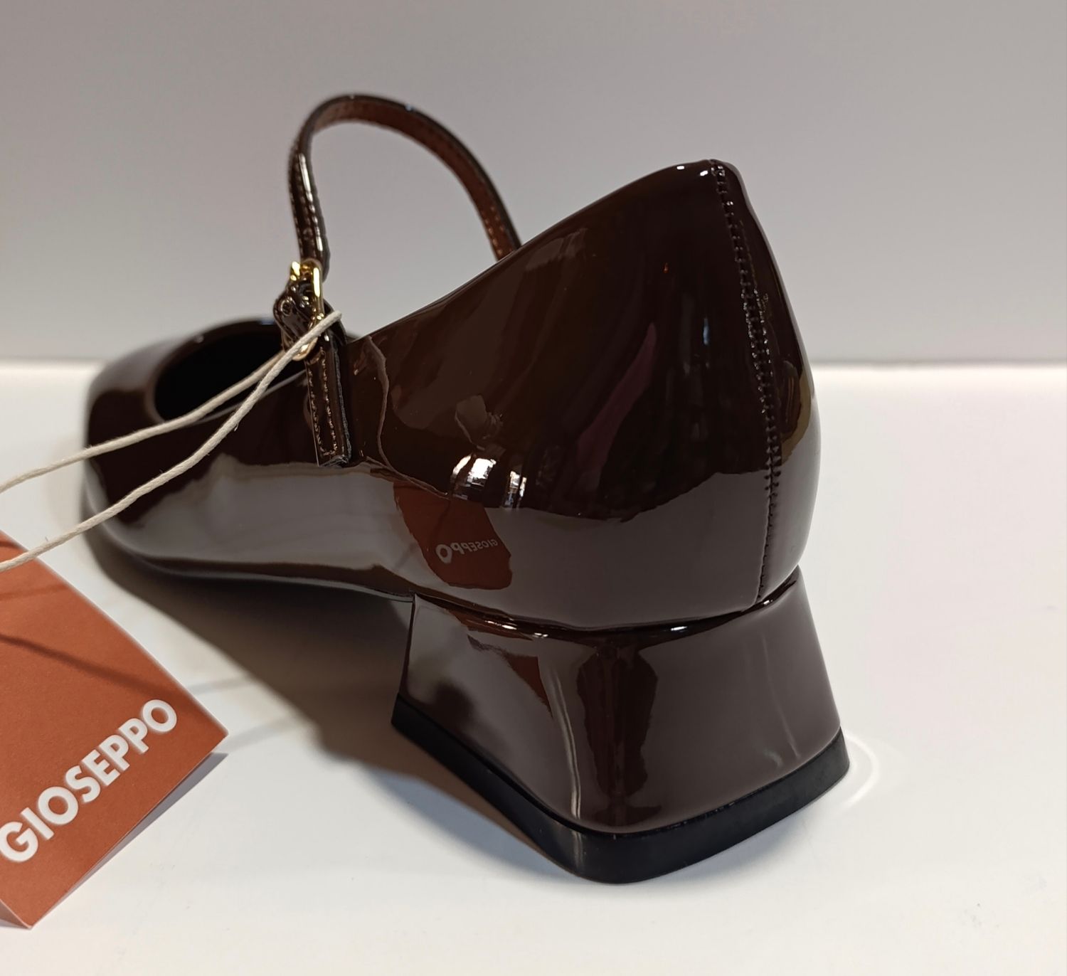 Mercedes GIOSEPPO 80828