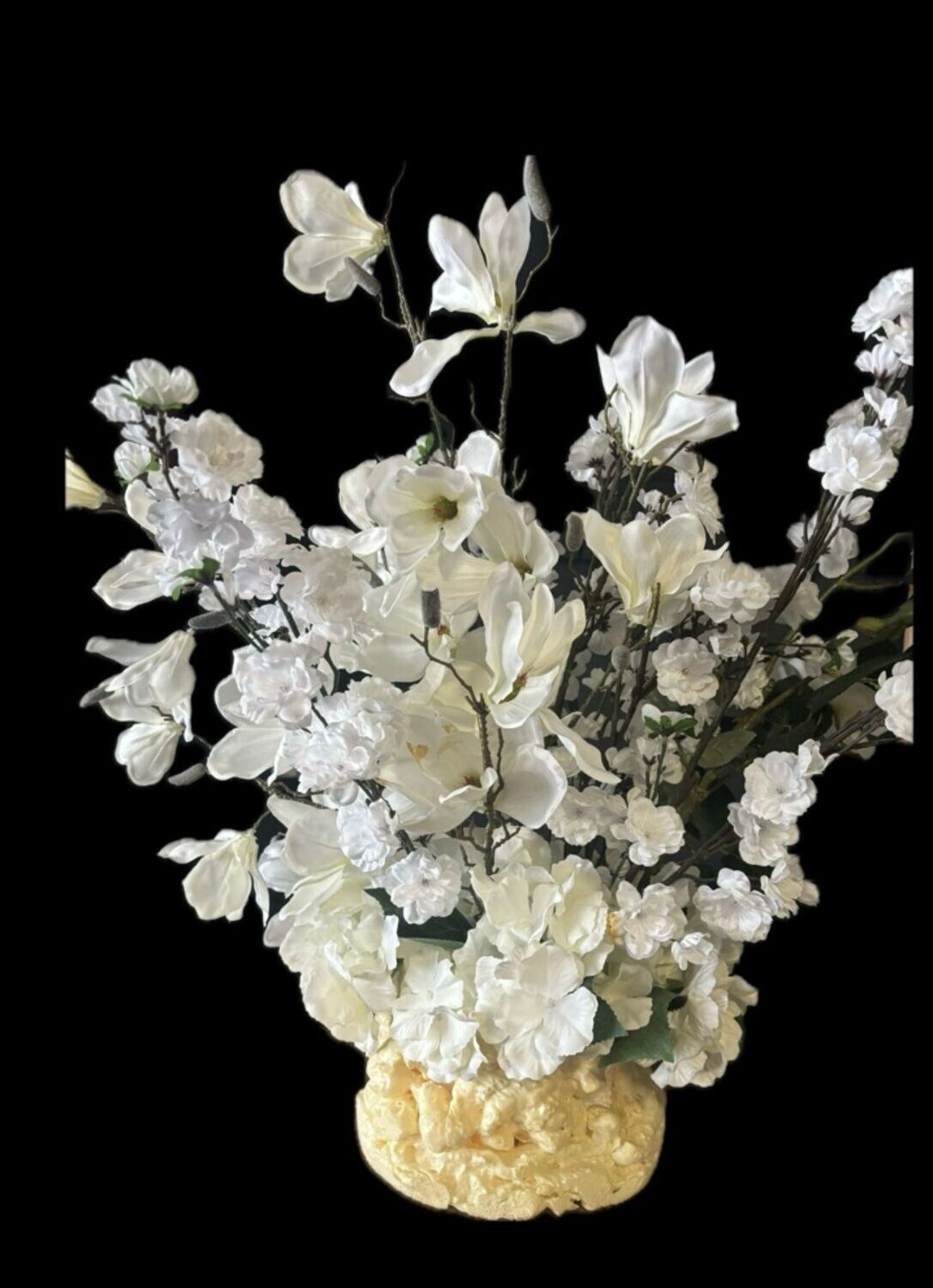 Kunst bloemen wit/creme groen  accenten