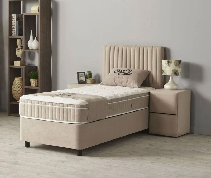 Boxspring Cindy, verkrijbaar in verschillende maten