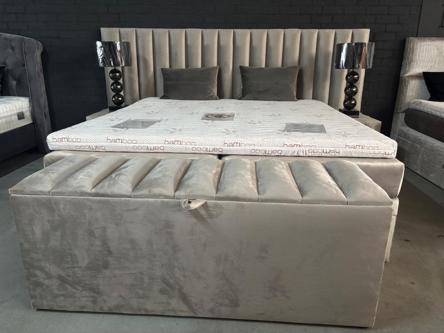 Boxspring Ania | Compleet 180x200 cm | Velvet Taupe