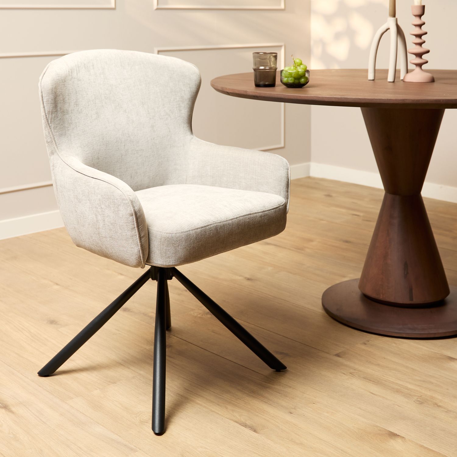 Eetkamerstoel Hanna | Beige | Met armleuning