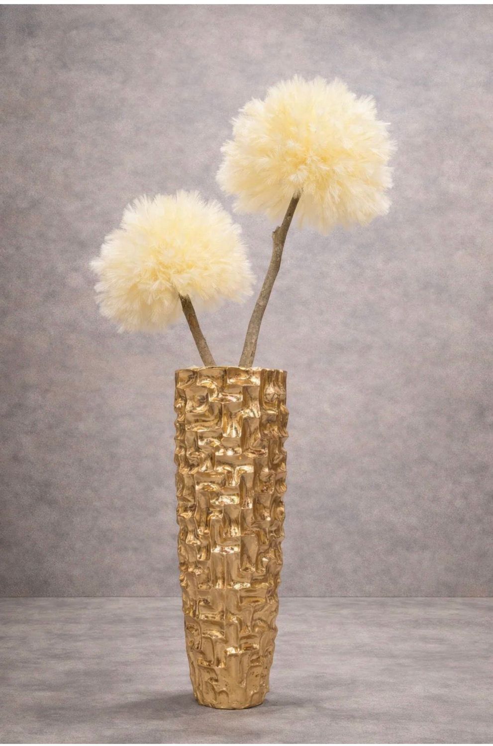 Gouden Texture vaas met Ivory Feather Tree decoratie