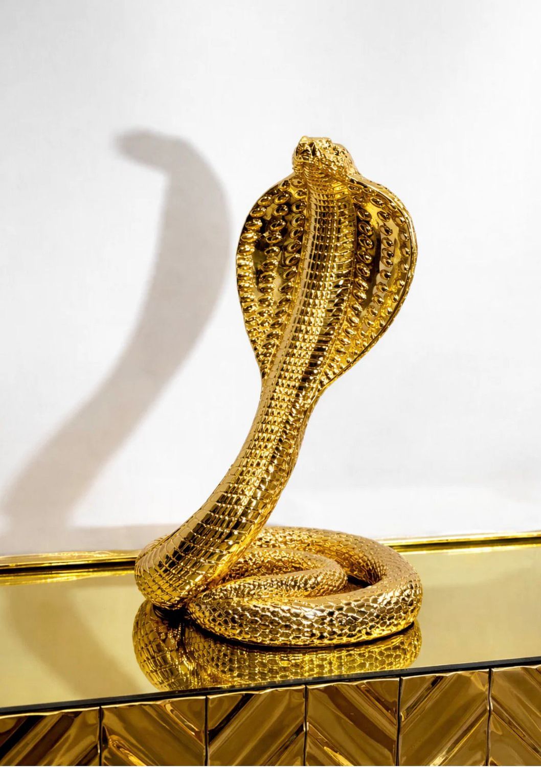 Cobra Decoratie | Goudkleurig Luxe Beeld