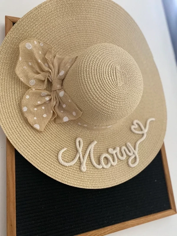 Sombrero tipo Pamela Personalizada con Lazo de Lunares