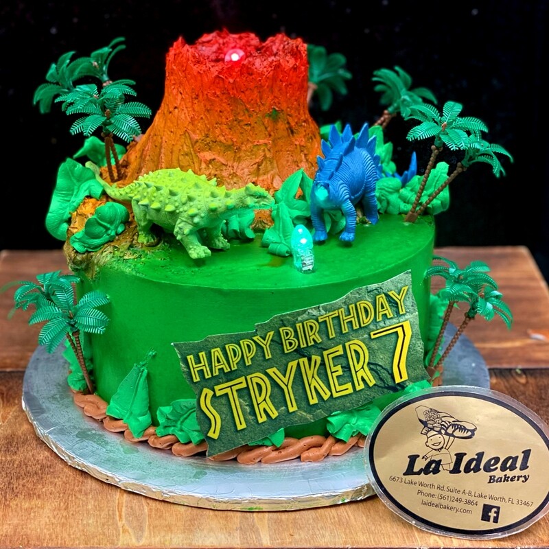 Dinosaurs Cake