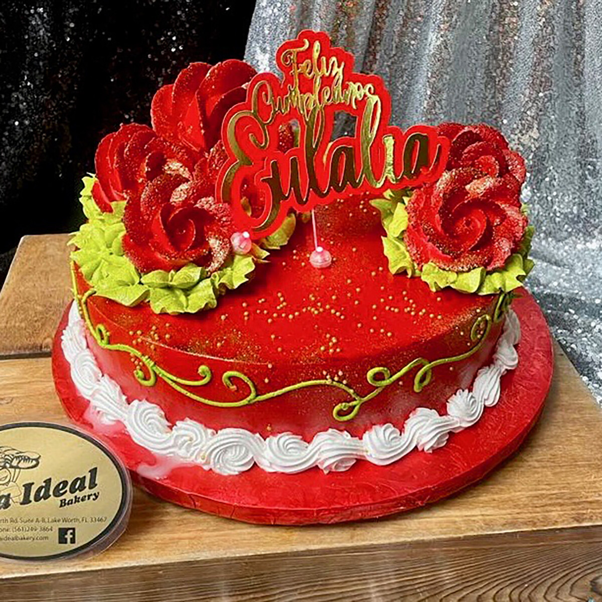 Red Roses Cake