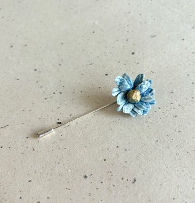Blue Daisy Pin/Brooch