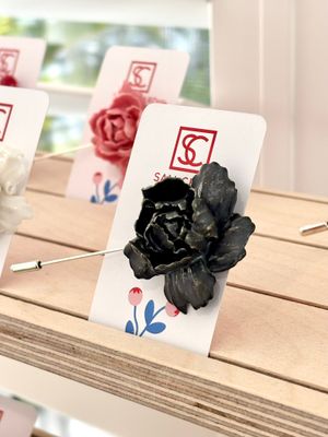 Brooches &amp; Scarf Pins