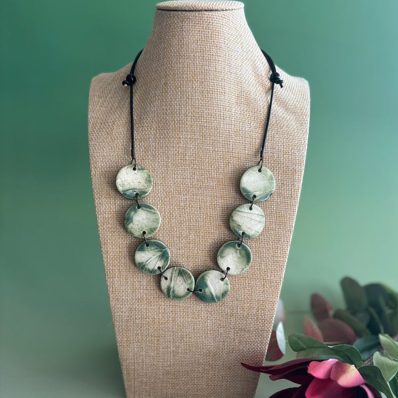 Green Foliage Necklace