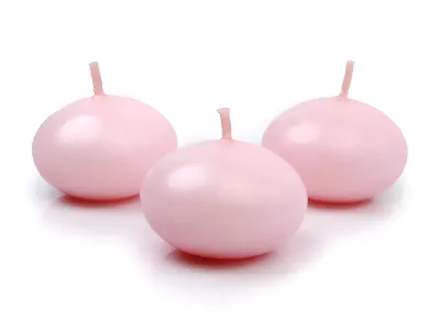 Kelluva vaaleanpunainen kynttilä