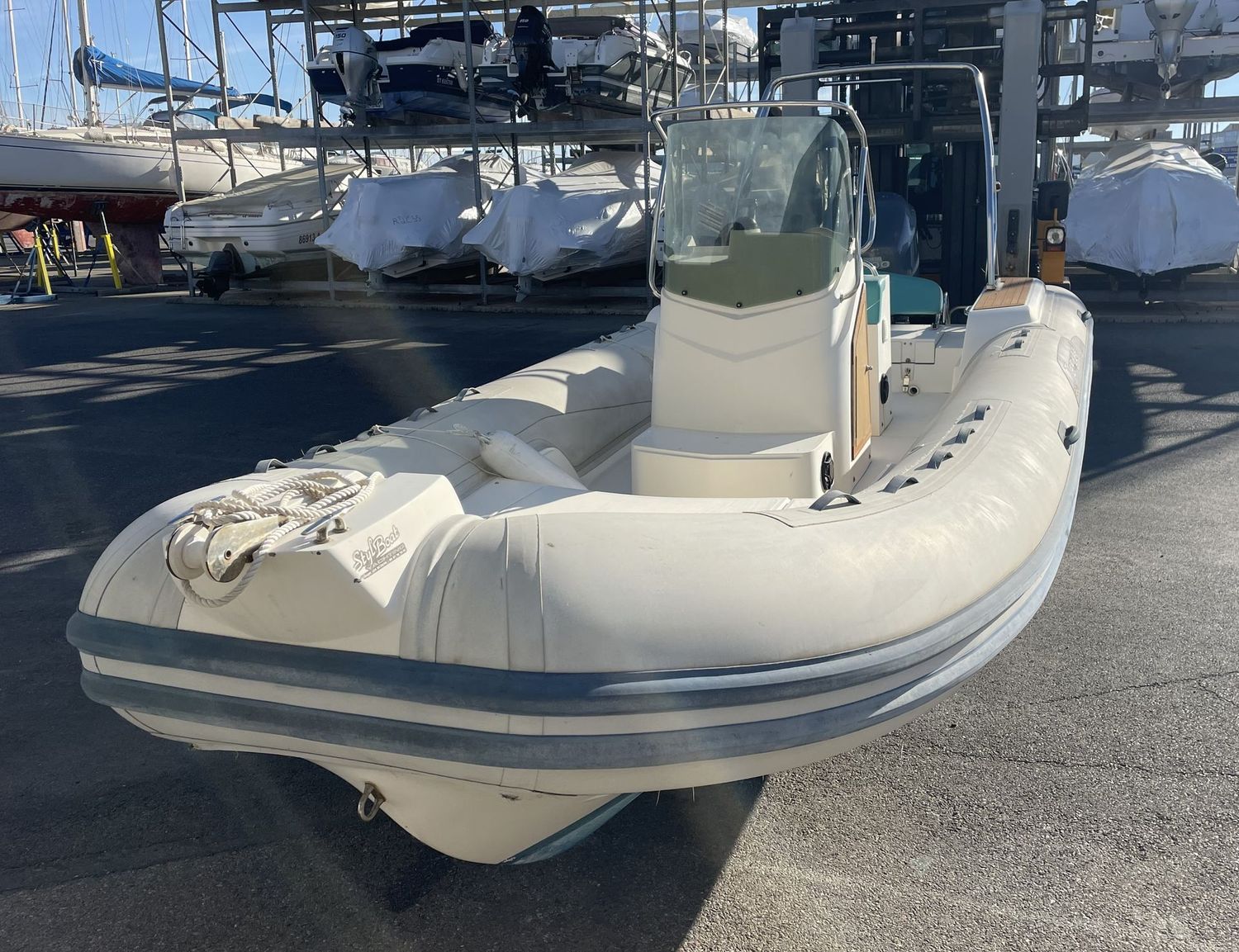 Semi-rigide Capelli Tempest 690
