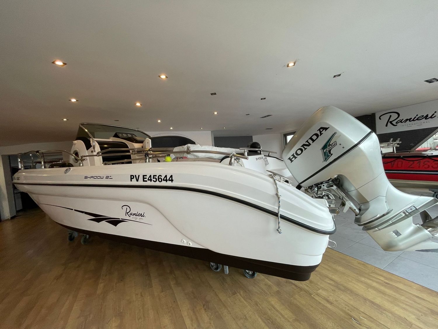 RANIERI SHADOW 22 SUNDECK RANIERI SHADOW 22 SUNDECK