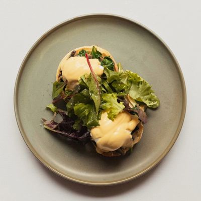 Eggs Benedict - Spinach &amp; Mushroom