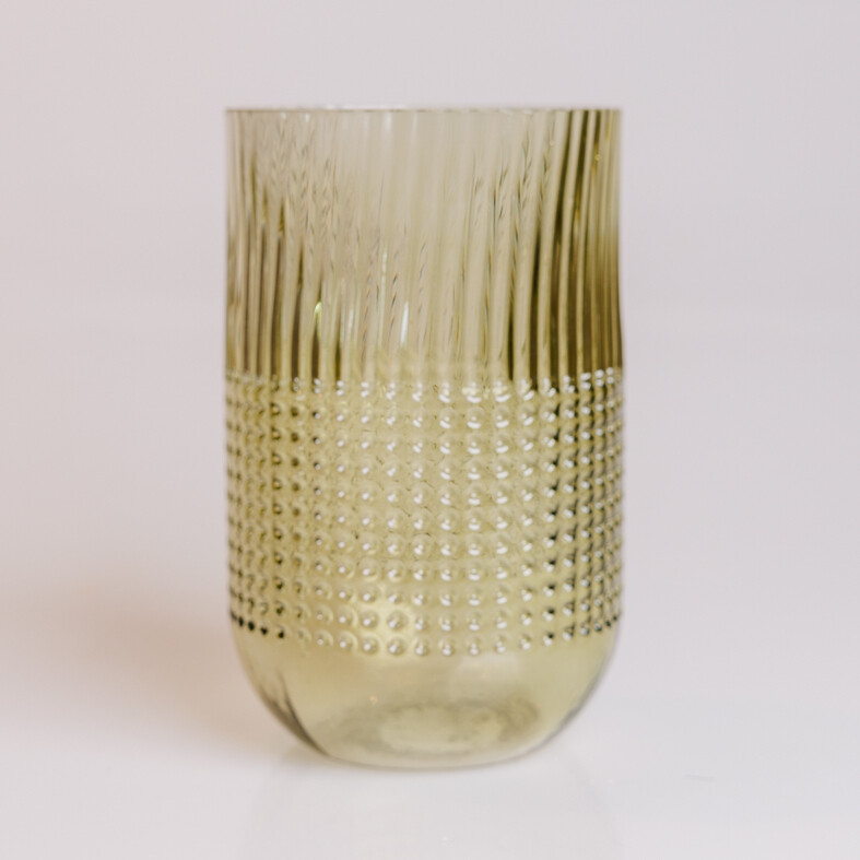 Vase Attract