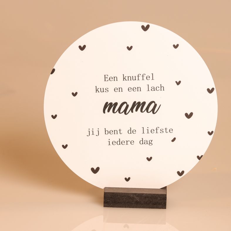 mama met voetje