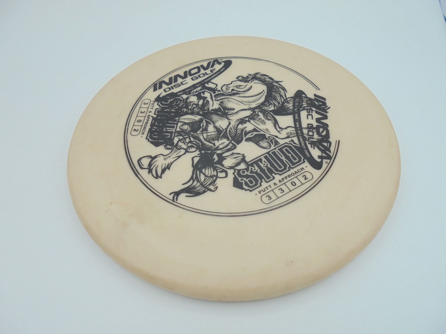 Innova Dx Stud White Double Stamp 174g -CD