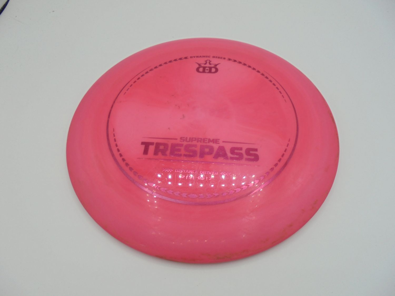 Dynamic Discs Supreme Trespass Pink 174g -KN