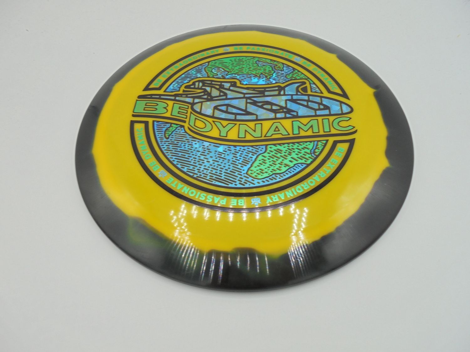Dynamic Discs Fuzion Orbit Captain Yellow Black Rim 175g -DS