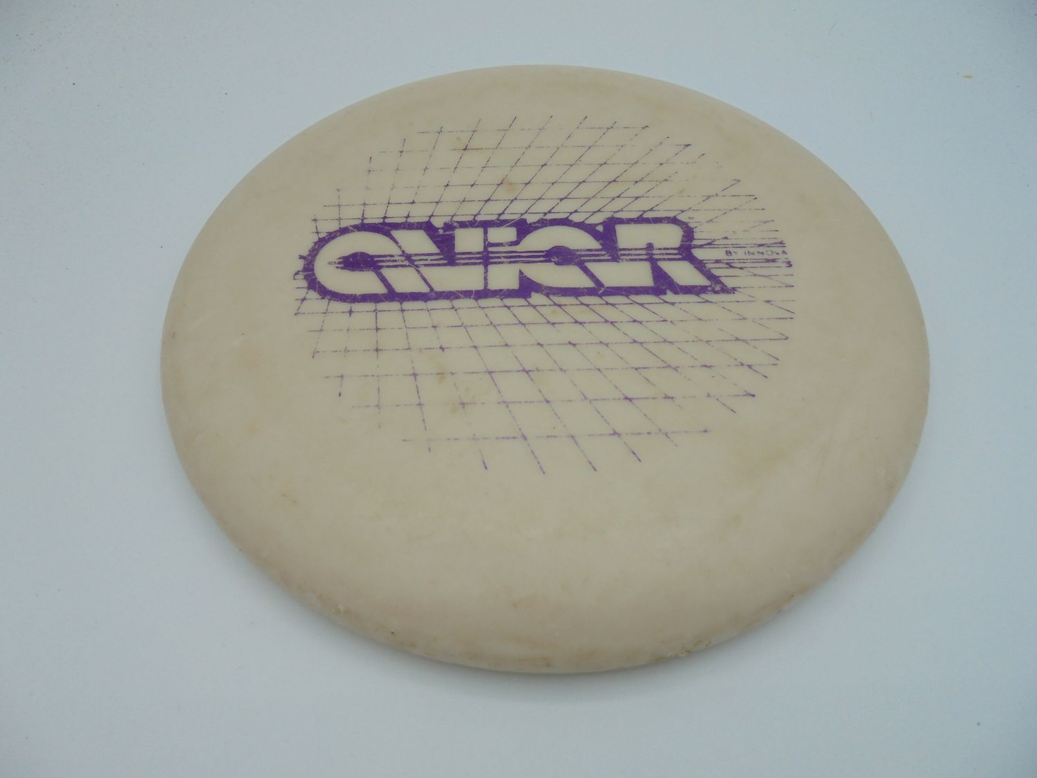 Innova Classic Aviar White Grid Stamp 176g -NA