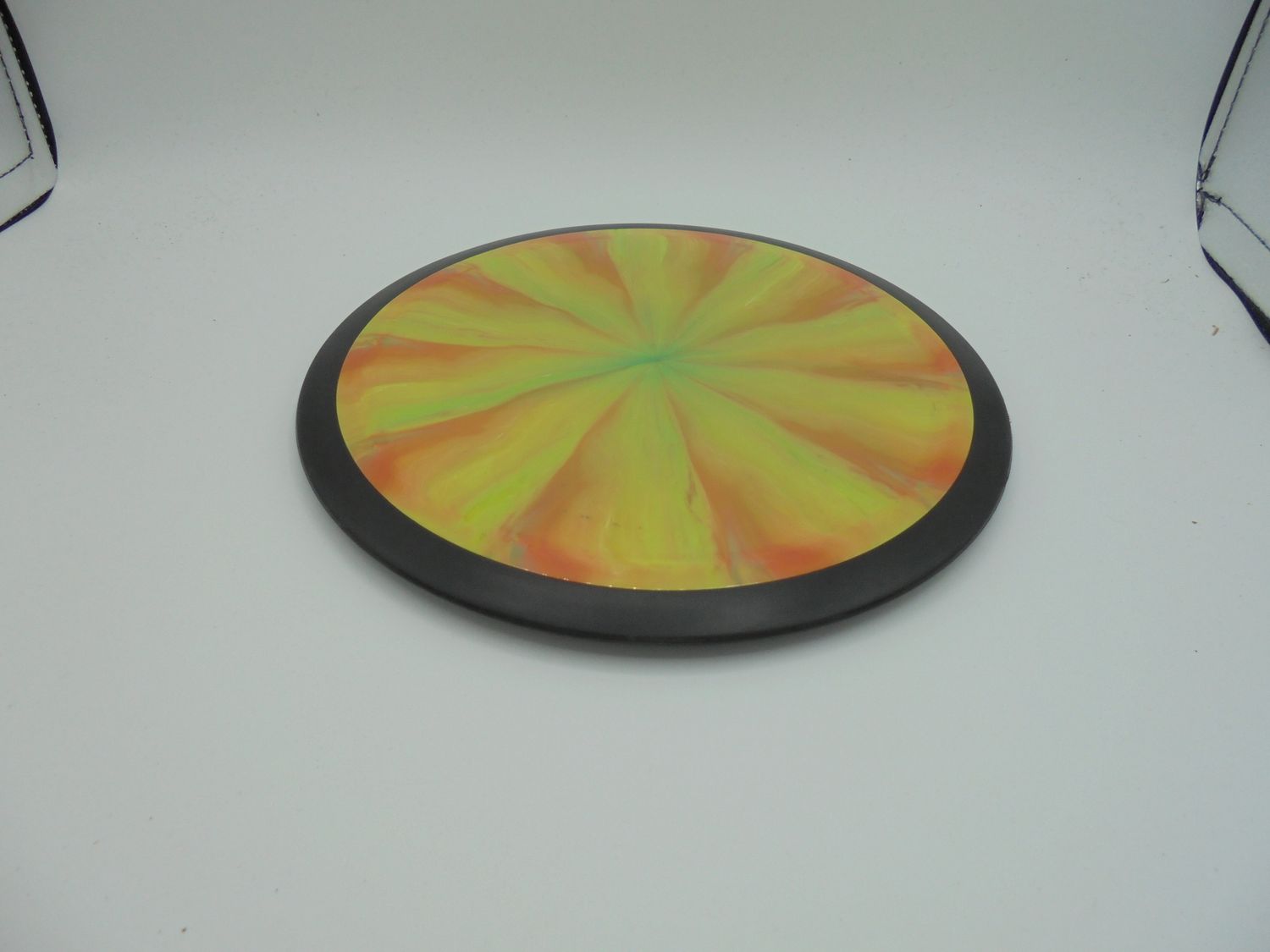 Axiom Cosmic Neutron Photon Yellow 175g - CO