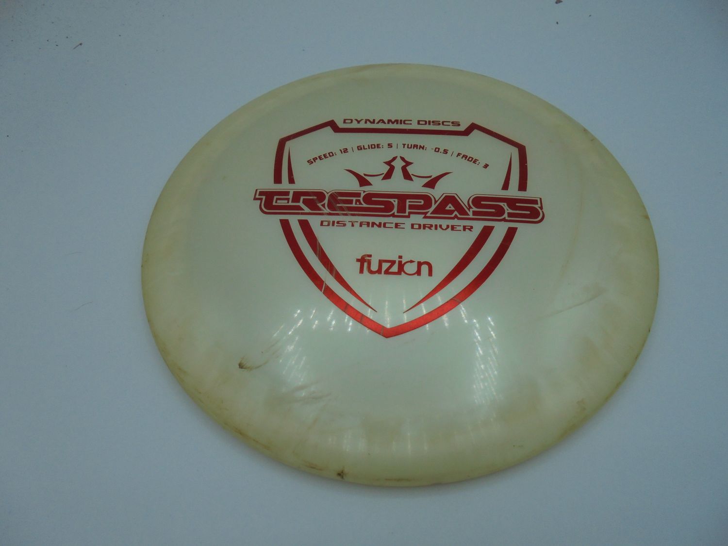 Dynamic Discs Fuzion Trespass White 174g - DS