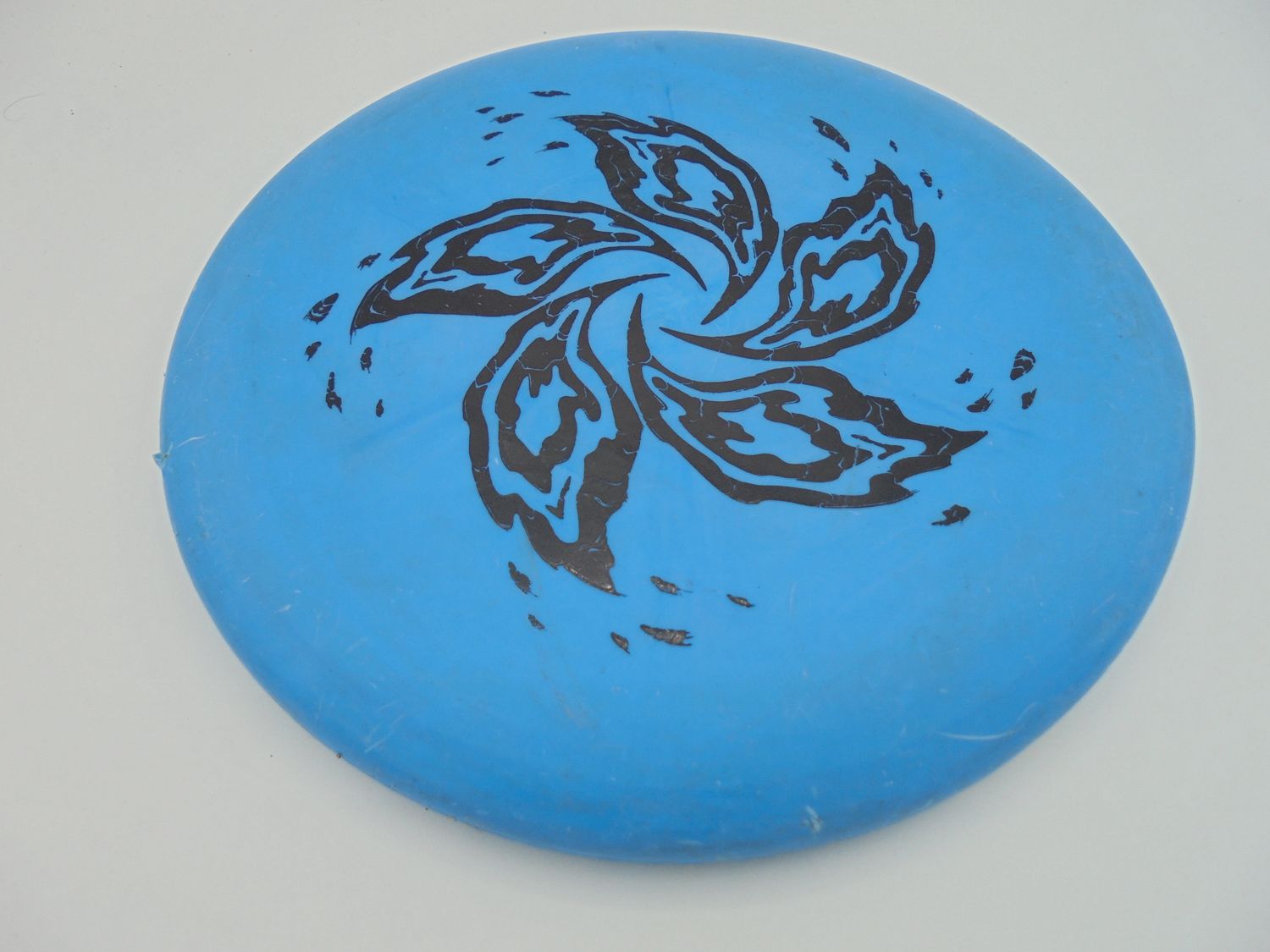 Discmania D-Line P2 Blue Lore Blades Stamp 174g -KM