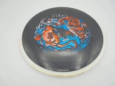 Axiom Neutron R2 Crave Black PDGA Stamp 170g -ST