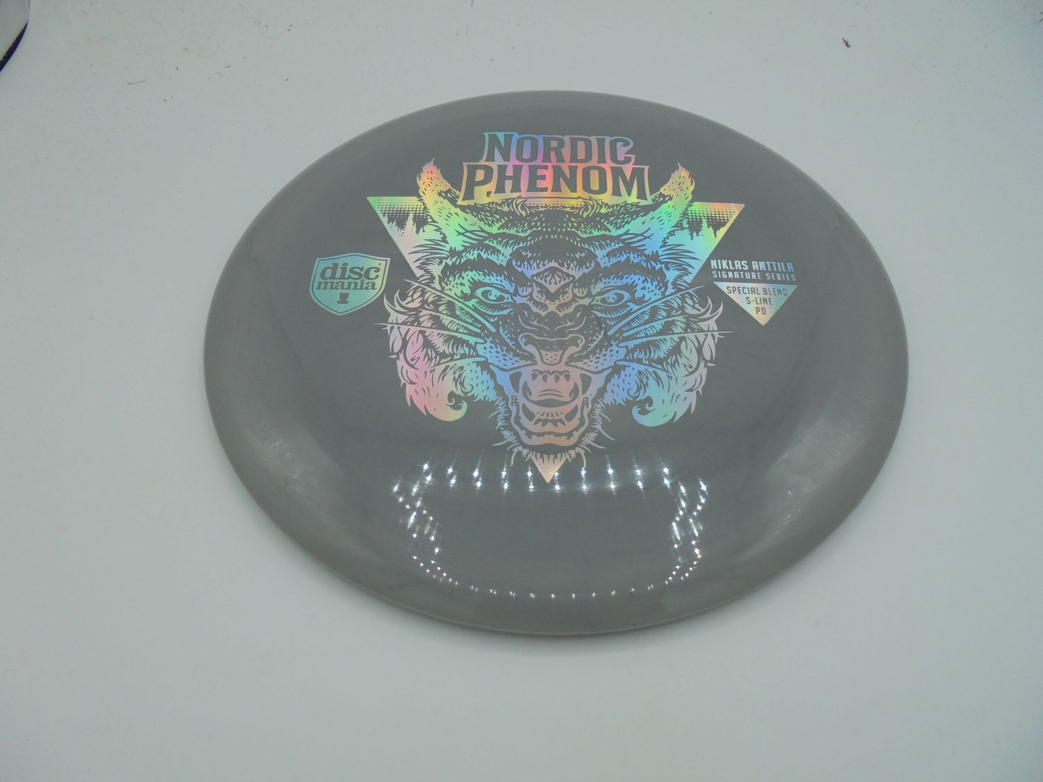 Discmania S-Blend Nordic Phenom Gray PD 176g -