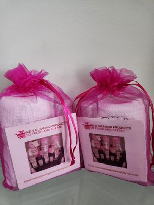 Mel&#39;s Bathroom Cleaner and Multi-deodorizer Cleaner FREE samples