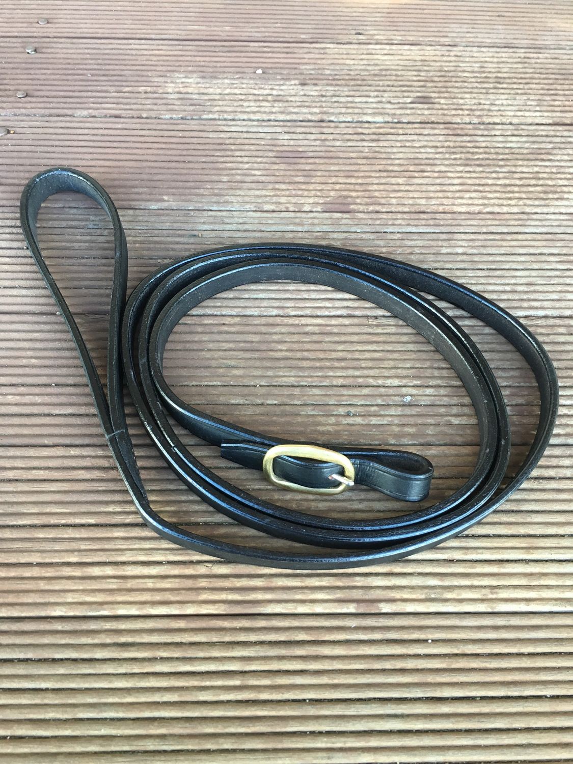 PP Leather Flat Lead, Colour: Black/Brass