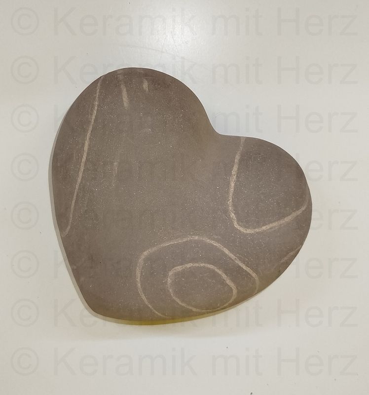 Herz-Urne Stein 10