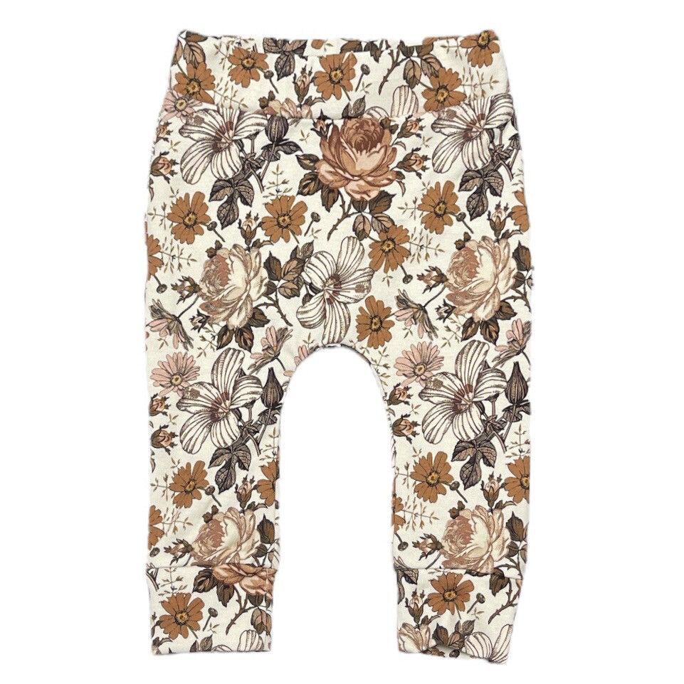 Feathers Newborn jogger english brown