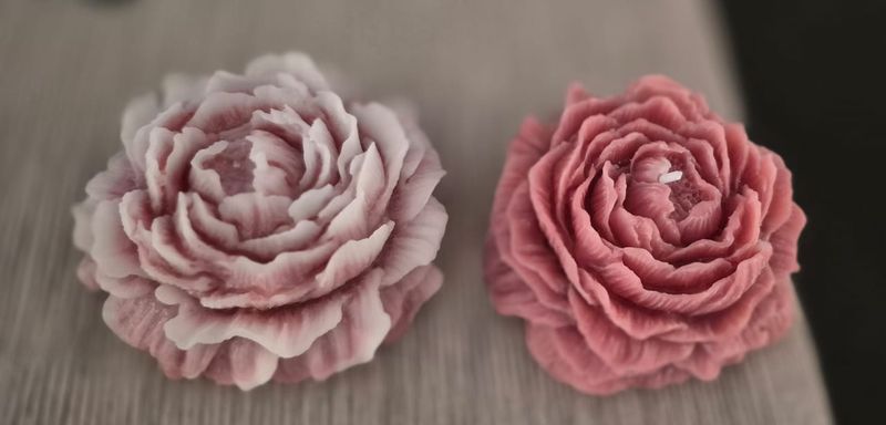 Large Rose Candle