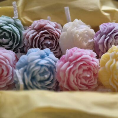 Wood Box with 8 Mini Roses