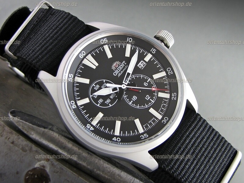Orient Defender Automatik Armbanduhr RA-AK0404B10B Orient Defender Automatik Armbanduhr RA-AK0404B10B