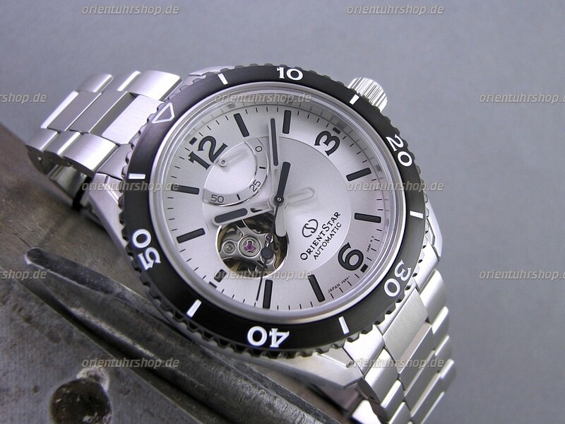 Orient Star Open Heart Automatik Uhr RE-AT0107S00B Orient Star Open Heart Automatik Uhr RE-AT0107S00B