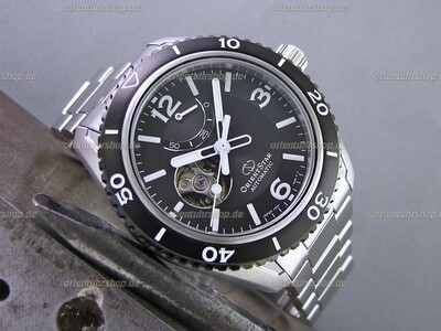 Orient Star Open Heart Automatik Uhr RE-AT0101B00B Orient Star Open Heart Automatik Uhr RE-AT0101B00B