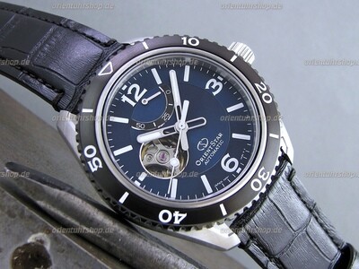 Orient Star Open Heart Automatik Uhr RE-AT0104E00B Orient Star Open Heart Automatik Uhr RE-AT0104E00B
