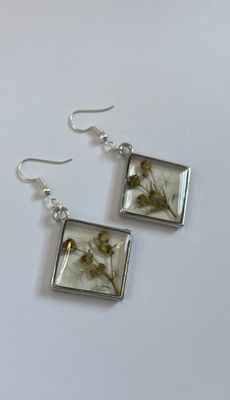 Preserved Wishes Come True! Floral Earrings