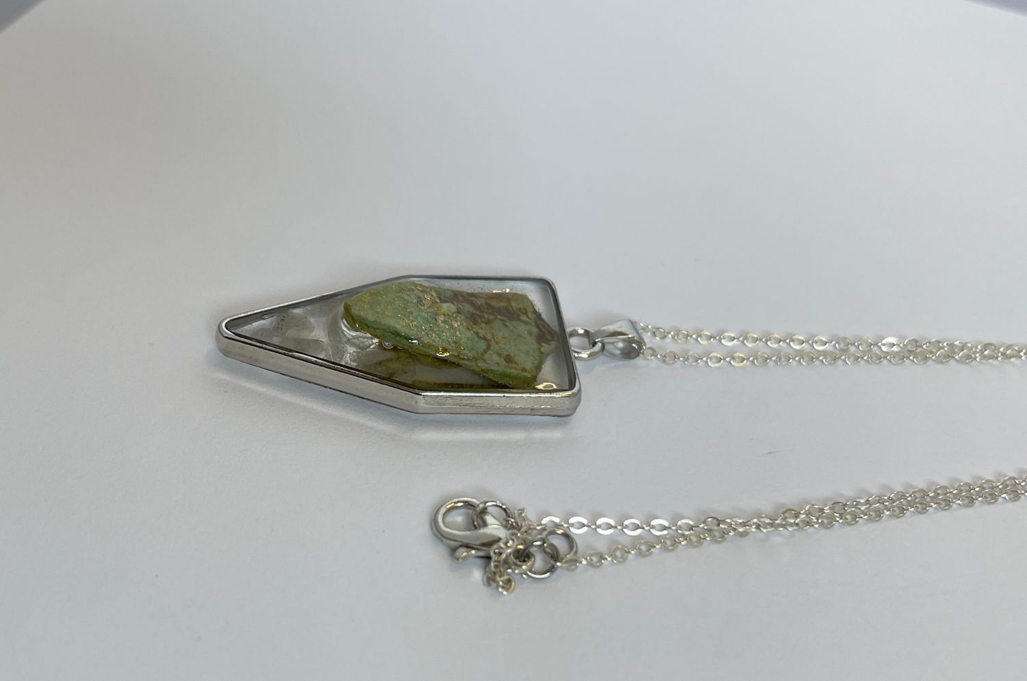 Stand Out: Green Fuchsite Crystal Pendant – Resin-Encased Healing Stone Necklace, Handmade Minimalist Jewelry