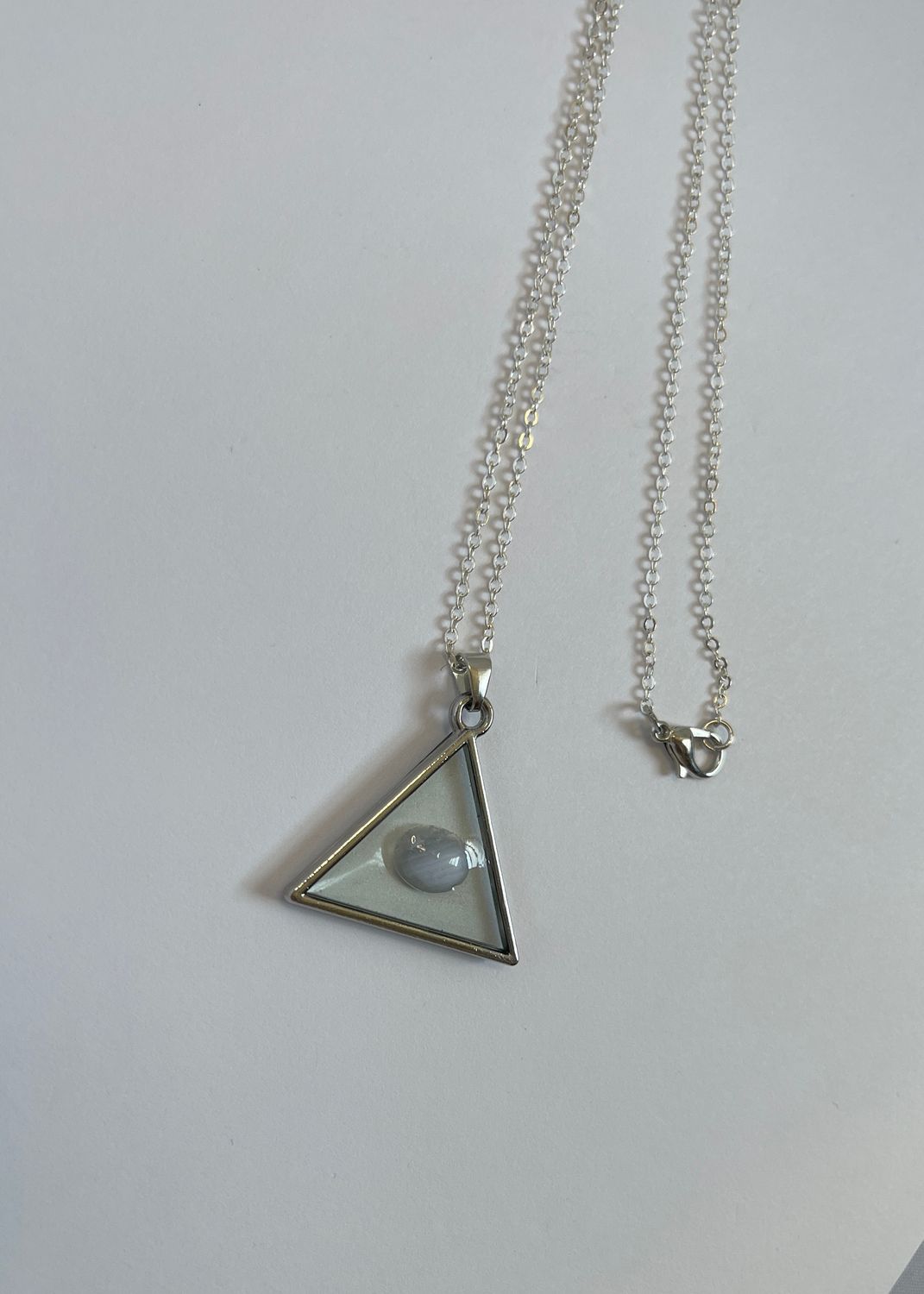 Tranquil Howlite Stone Triangle Necklace – Minimalist White Crystal Pendant in Clear Resin | Calming Handmade Jewelry
