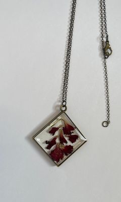 The Floral Preservation Necklace