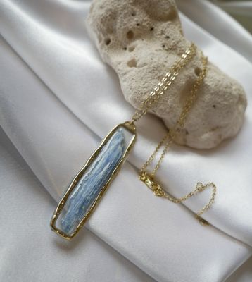Stand Tall Necklace | Blue Kyanite Crystal Pendant | Clear Resin &amp; Gold Alloy Jewelry | Chakra Alignment &amp; Communication Energy | Empowering Gift