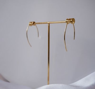 Minimalist Curved Hook Earrings – Modern Gold or Silver Wire Earrings | Simple Everyday Jewelry for Elegant Style