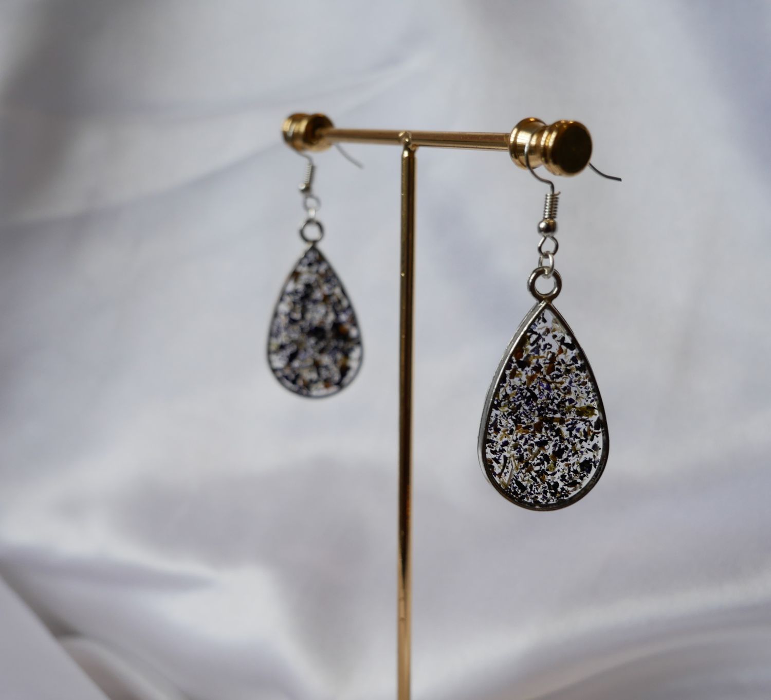 Meadow Dewdrops | Teardrop Dried Flower Earrings | Real Sweet Pea Petals | Silver Boho Dangle | Handmade Nature Gift for Her